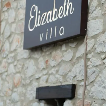 Elizabeth Villa *